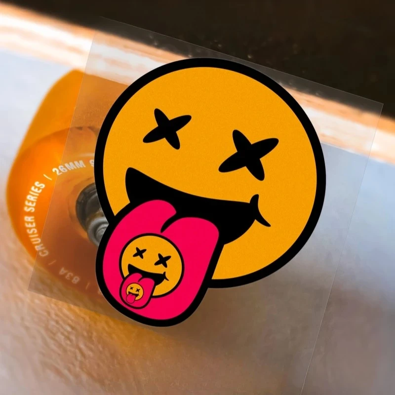 1pc Creative Smiley Face Adesivi motociclistici