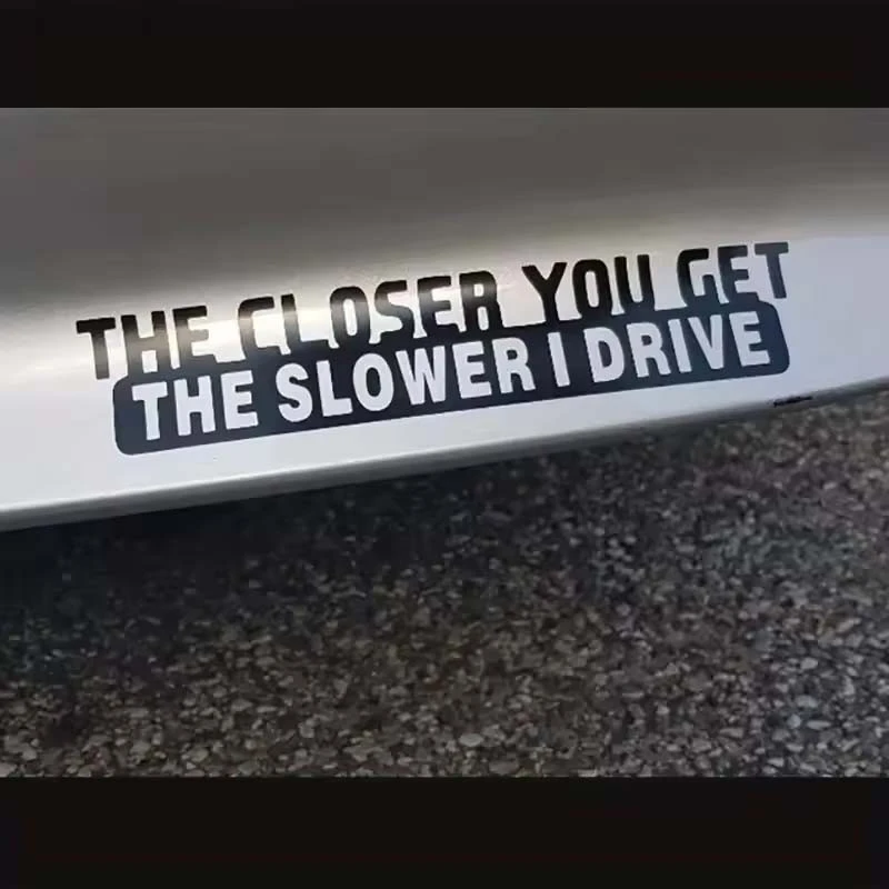 Ottieni il più lento che guido sticker divertente
