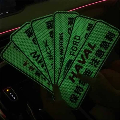 Cosa sono gli adesivi per auto luminosi di ETIE BRAND?