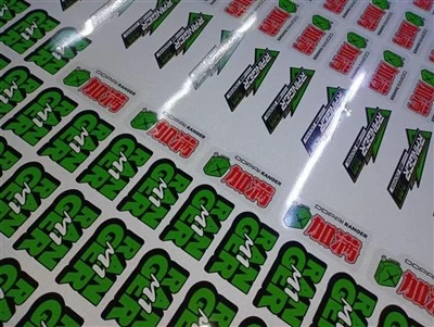 Adesivo impermeabile fustellato in vinile per auto