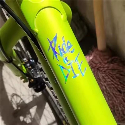 Adesivo per campeggio o adesivo per tubo più alto